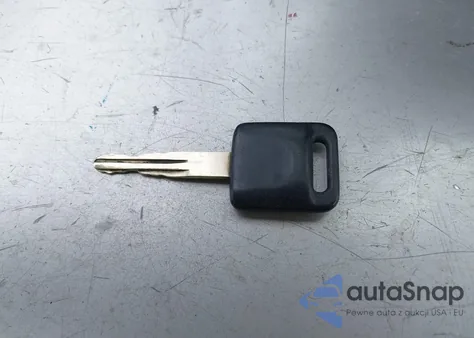 2011 Nissan Versa 1.8S z USA, uszkodzony, nr VIN 3N1BC1CP6BL363507